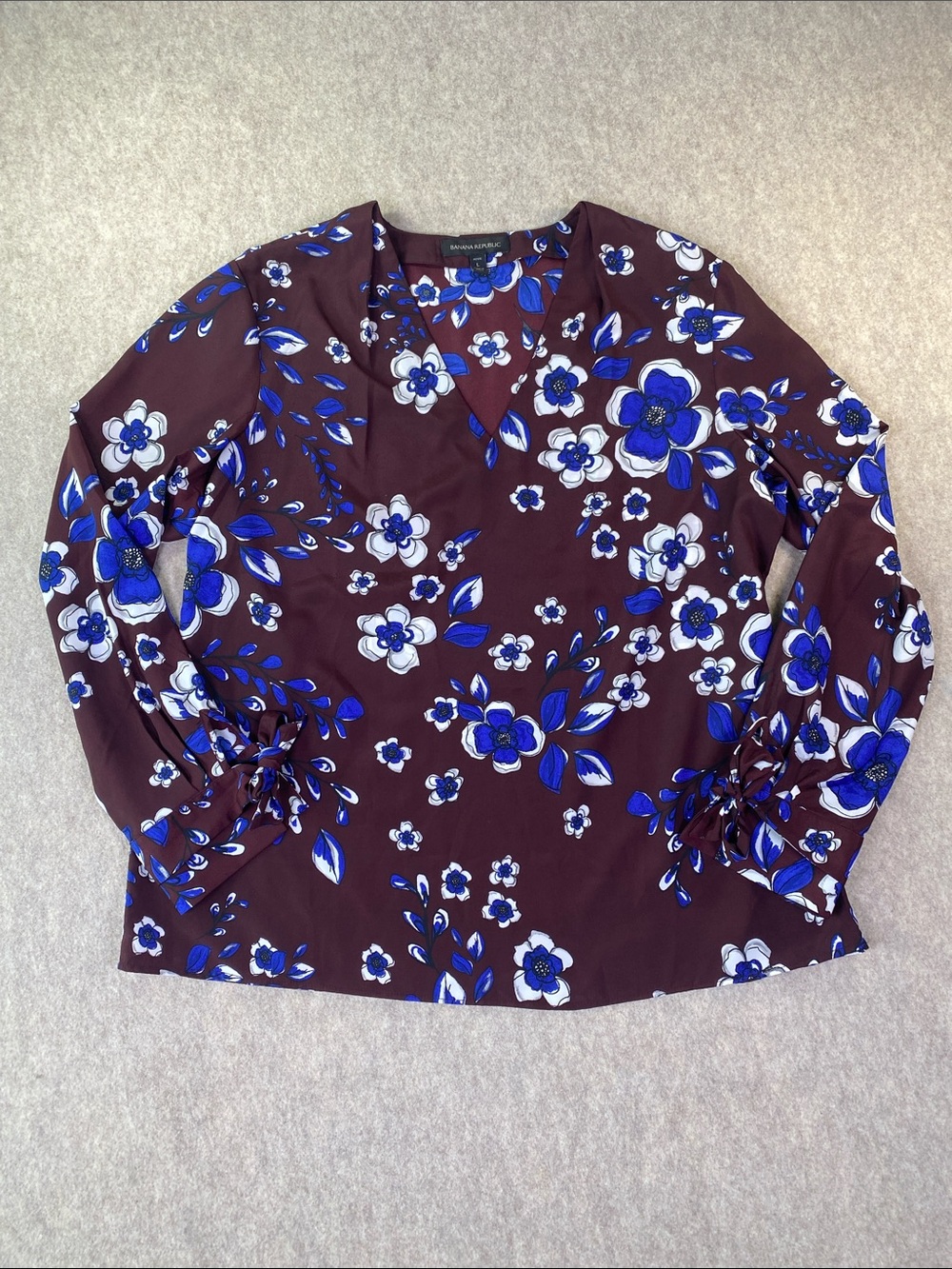 Banana Republic Deep Purple Floral V-Neck Long Sleeve Blouse Size Large Petite